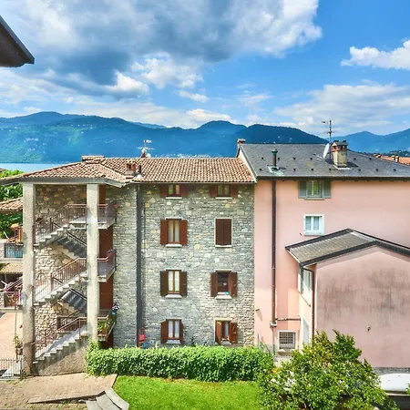 Apartment Riva Bianca